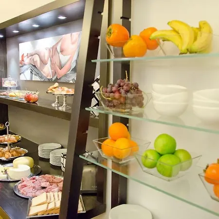 Отель Plaza Opera 4*