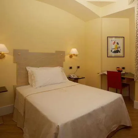 Plaza Opera Отель 4*