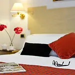 فندق Plaza Opera