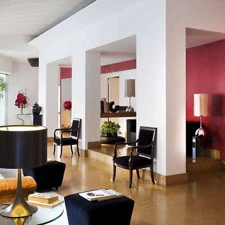 Plaza Opera ホテル 4*