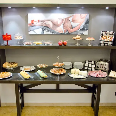 ホテル Plaza Opera パレルモ