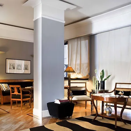 ホテル Plaza Opera パレルモ