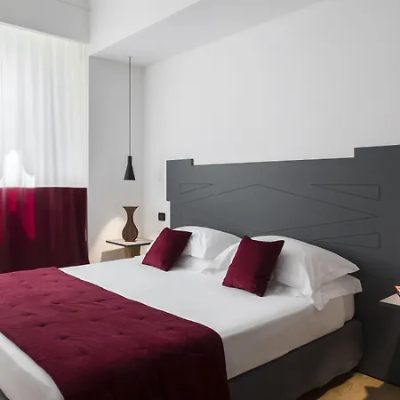 Hotel Plaza Opera