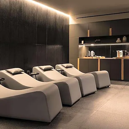 Hotel Renewed Plaza Opéra 4*