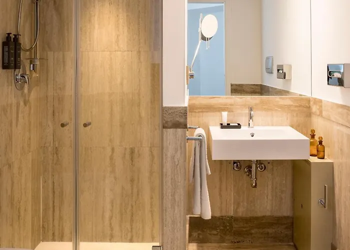 ホテル Plaza Opera 4*