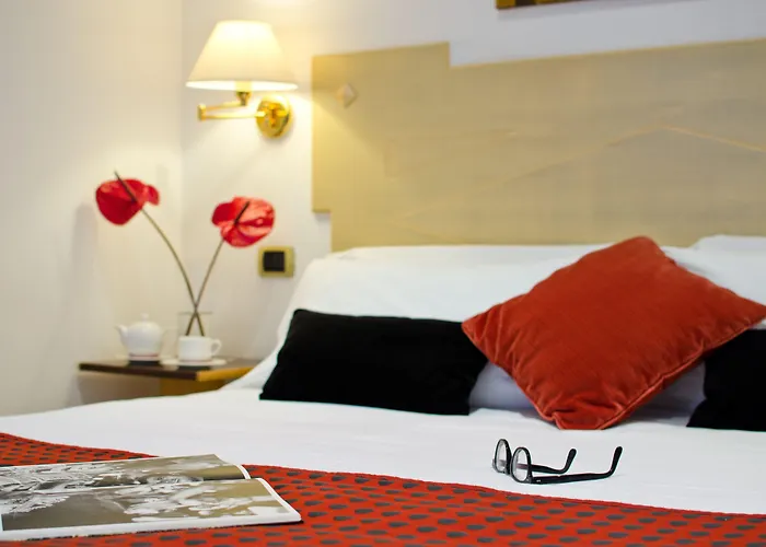 ホテル Plaza Opera