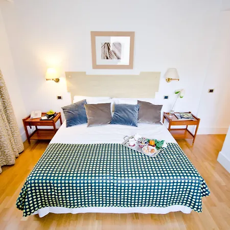 Plaza Opera فندق