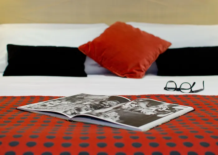 Hotel Plaza Opera 4*