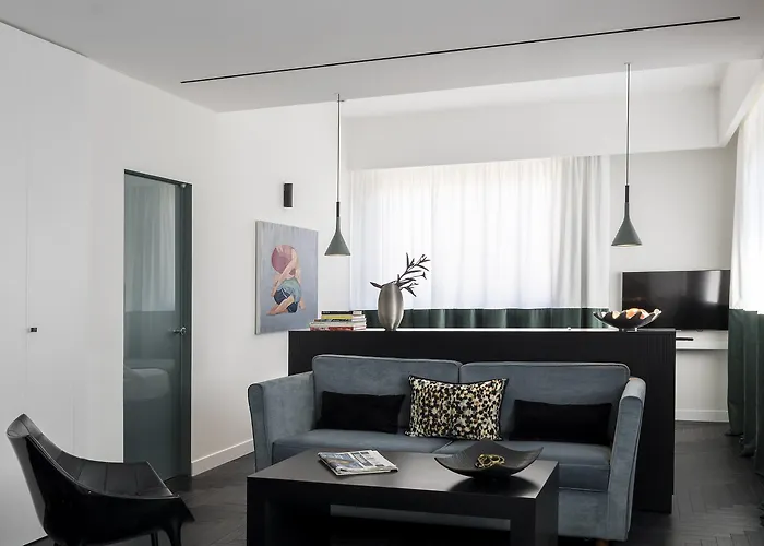 Plaza Opera Hotel 4*