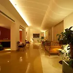 Plaza Opera 4*