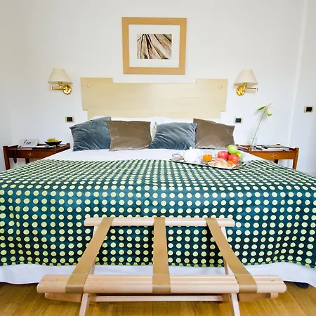 Plaza Opera Hotell 4*